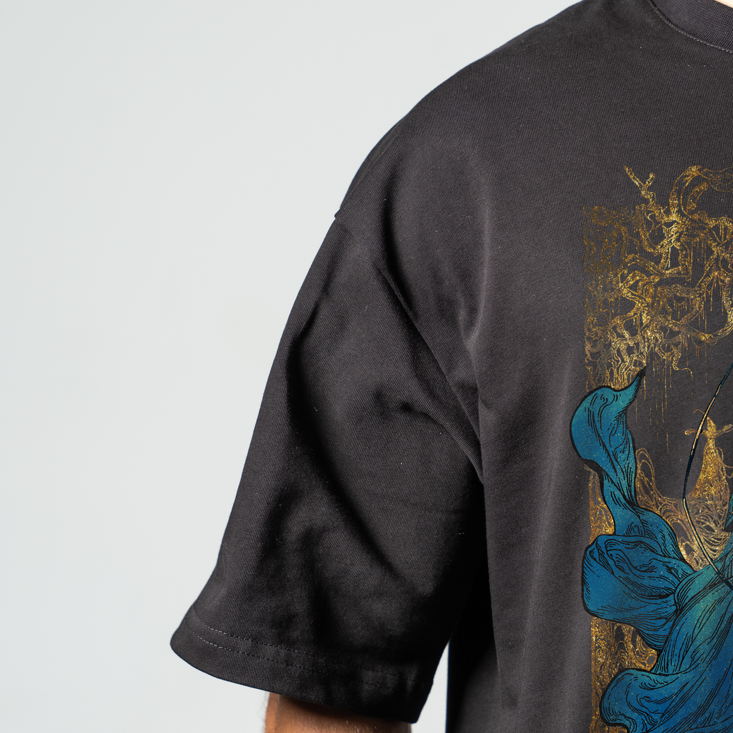 QUIFREY OVERSIZE ТЕНИСКА - WITCH HAT ATELIER