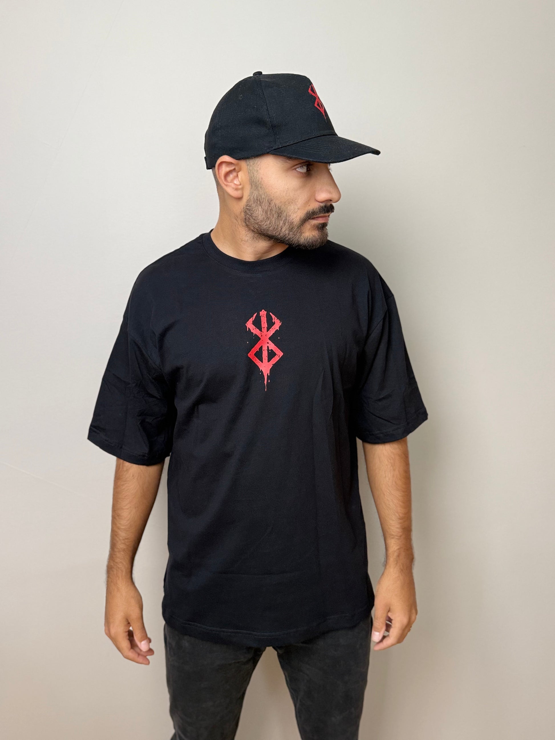 DRAGONSLAYER OVERSIZE T-SHIRT - BERSERK - Hypestore