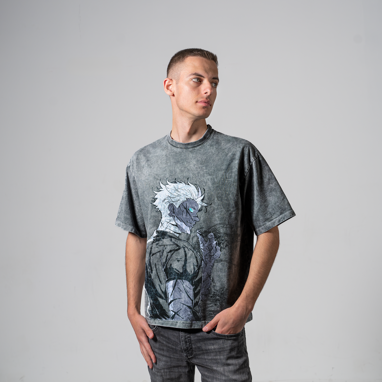 GOJO GRAY OVERSIZE ТЕНИСКА - JUJUTSU KAISEN